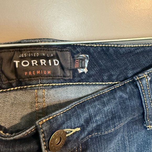 Distressed Dark Blue Skinny Jeans - Picture 3 of 3